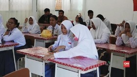 VIDEO: Haru dan Gembira Warnai Hari Pertama Sekolah di Palu