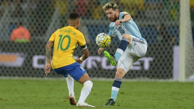 Harapan penonton untuk melihat duel Messi vs Neymar pada, Senin (6/9) dini hari WIB, justru berubah menjadi menonton gim internal Brasil.