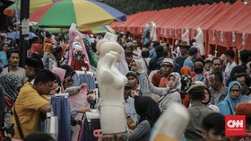 Anies Soal PKL Dagang di Trotoar: Aturan Tak Hitam Putih