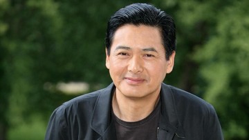 Pramugari Ungkap Kelakuan Mengejutkan Chow Yun Fat di Pesawat, Seperti Apa?