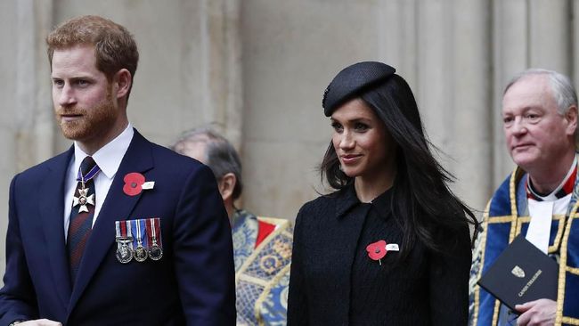Pangeran Harry melaporkan dua media Inggris, The Sun dan Daily Mirror karena tak ingin kejadian kecelakaan yang menimpa ibunya, Putri Diana terulang.