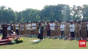 Kemarau Panjang, Pegawai Pemprov Jabar Salat Minta Hujan