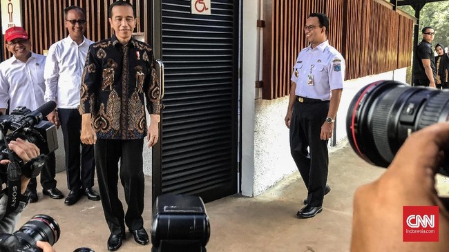 Presiden Joko Widodo menyatakan mulai saat ini pemerintah akan menggunakan satu data acuan untuk menentukan kebijakan soal beras. Data tersebut dikeluarkan BPS.