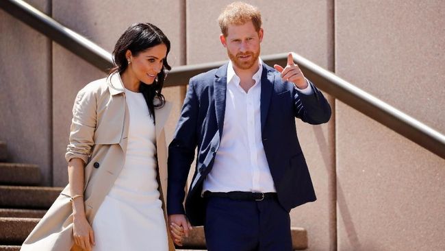 Bila diurut sesuai peraturan, maka anak Pangeran Harry - Meghan Markle yang sedang dalam kandungan belum tentu bisa menyandang gelar pangeran atau putri.