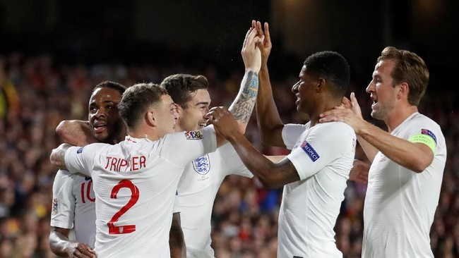 Timnas Inggris menyajikan kejutan ketika mengalahkan timnas Spanyol 3-2 dalam UEFA Nations League di Stadion Benito Villamarin, Spanyol, Senin (15/10).