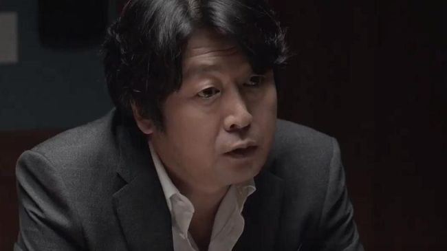 'Venom' ternyata hanya bisa bertahan sepekan di puncak box office Korea Selatan. Pekan ini, film lokal 'Dark Figure of Crime' berhasil menempati posisi puncak.