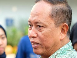 Tunggu Restu OJK, Mantan Menristek Belum Efektif Jadi Komisaris BSI