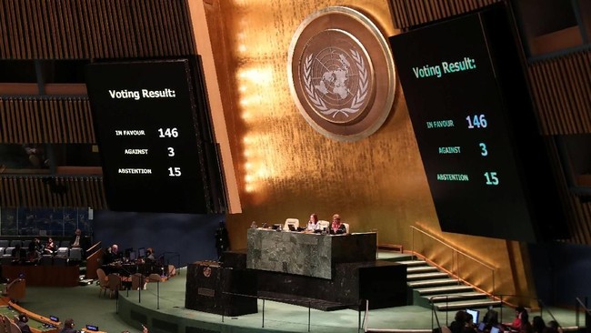 Palestina terpilih menjadi pemimpin kelompok 77 negara berkembang di Perserikatan Bangsa-Bangsa, membuat mereka dapat bertindak hampir seperti anggota tetap.