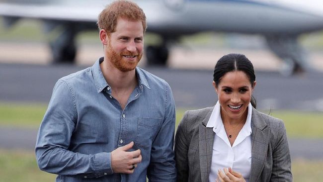 Rumor menyebutkan kepindahan Pangeran Harry dan Meghan Markle terkait hubungan yang memanas dengan Pangeran William dan Kate Middleton.