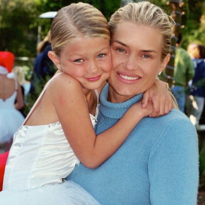 <p>Peran sang ibu tak lepas dari kesuksesan Gigi Hadid saat ini. (Foto: Instagram/yolanda.hadid)</p>