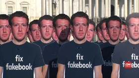 VIDEO: Investor Bersiap Gulingkan Zuckerberg dari Facebook