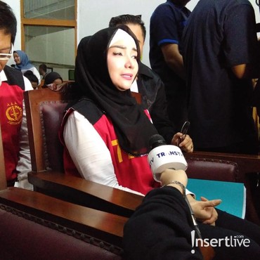 Curhatan Roro Fitria Terkait Prostitusi Online: Itu Fitnah!