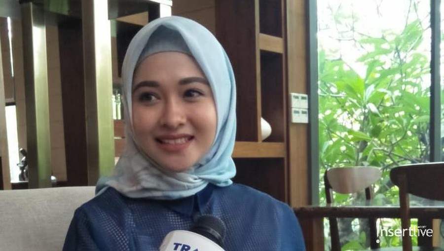 Poppy Bunga menceritakan tentang usus bayi keduanya yang terinfeksi saat usia dua minggu.