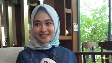 img-title Cerita Poppy Bunga Soal Usus Bayinya yang Terinfeksi