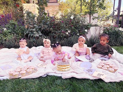 Cousin Goals, 8 Potret Keakraban Anak-anak Keluarga Kardashian
