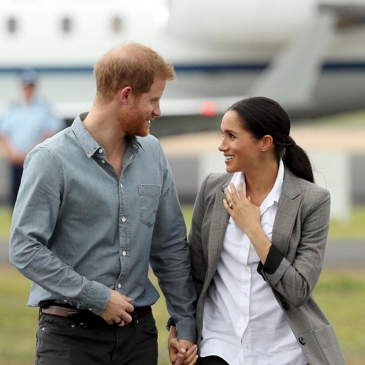 <p>Lihat cara Meghan Markle dan Pangeran Harry berpandangan. Bikin melting! (Foto: Cameron Spencer/Getty Images)</p>