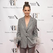 Sederet Gaya Kalem Katie Holmes Ini Bisa Jadi Inspirasi Buat Kamu Seorang Introvert!