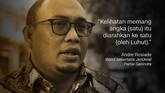Polemik Pose Satu Jari Bos IMF dan Presiden Bank Dunia Pose Direktur Pelaksana Dana Moneter Internasional (IMF) Christine Lagarde dan Presiden Bank Dunia Jim Yong Kim yang mengacungkan jari telunjuk menuai polemik.