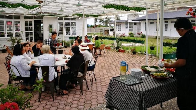 Lokasi bernuansa Eropa tersebut terletak di Siborong Borong, Tapanuli Utara.