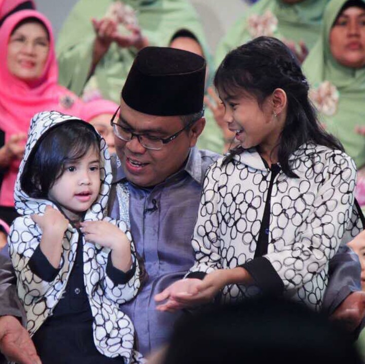 <p>Top deh kekompakan ayah dan anak ini. (Foto: Instagram/abdelachrian)</p>