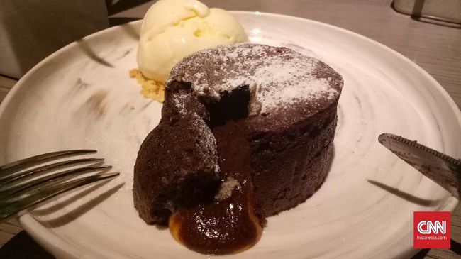 Dessert adalah salah satu makanan manis yang bisa membuat hari-hari Anda jadi lebih manis, termasuk di akhir pekan. 