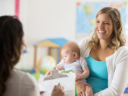 10 Pertanyaan Penting untuk Calon Babysitter Si Kecil, Jangan Sampai Salah Pilih Bun