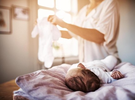 Ya Ampun, Pengasuh Anak Usia 65 Tahun Genitin Suamiku