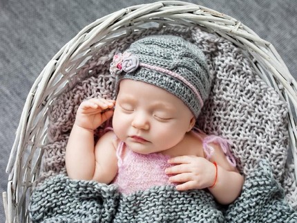 40 Nama Bayi Perempuan Unik dengan Arti Cantik