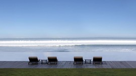 Filosofi Sereh dan Garam dari Tepi Pantai Seminyak