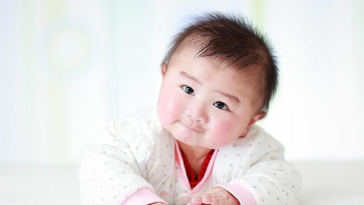 Ingin memberi nama bayi dengan nama-nama Thailand, Bun? Cek 37 nama bayi Thailand beserta maknanya ini yuk.
