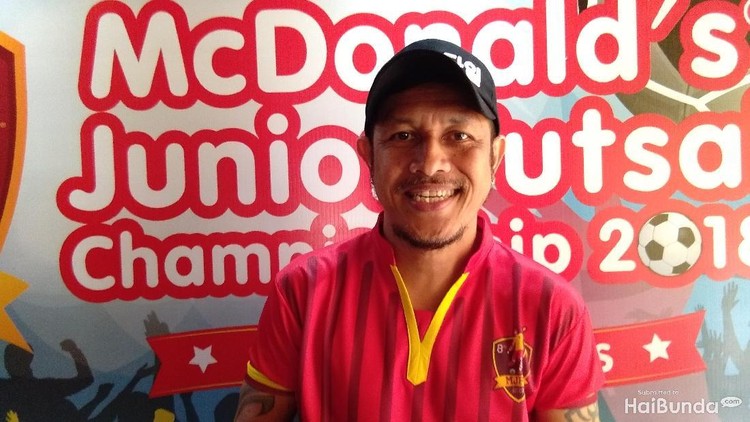 Vennard Hutabarat, mantan kapten timnas futsal ini punya kisah menarik tentang profesinya lho, Bun. Simak yuk.