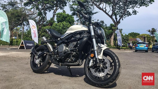 Benelli dan Viar merupakan dua produsen motor di dalam negeri yang mulai merasakan imbas negatif penyebaran virus corona.