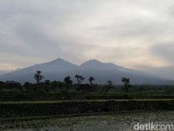 BMKG Imbau Warga Surabaya Barat dan Selatan Waspada Angin Cumulonimbus