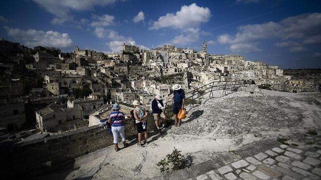 Jika berencana pergi berwisata ke benua Eropa tahun ini, jangan lupa mengunjungi kota Matera di Italia.