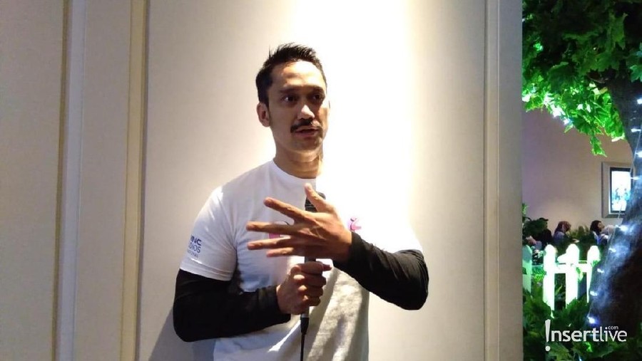 Hobi Bersepeda, Tora Sudiro Sukses Turunkan Berat Badan Tora Sudiro sukses menurunkan berat badan karena hobi bersepadanya.