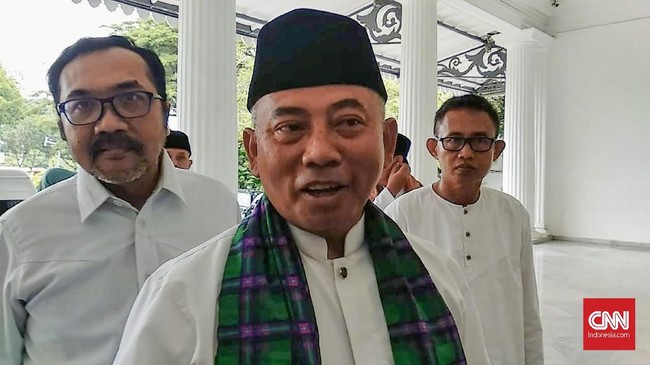 Wali Kota Bekasi Rahmat Effendi mengatakan selain 24 orang meninggal karena virus corona, terdapat 240 ODP, 131 PDP dan 39 pasien positif.