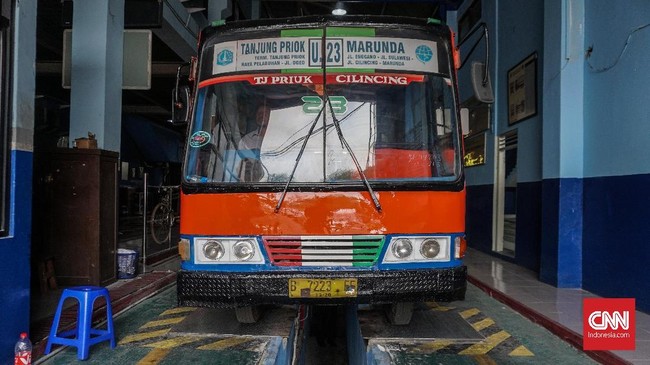 Meski berbentuk PT, Metromini dikelola seperti koperasi. Alat produksi berupa bus dimiliki individu. RUPS rutin digelar namun tak ada pembagian deviden.