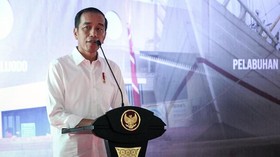 Jokowi Serahkan 257 Sertifikat Tanah Wakaf untuk Masjid