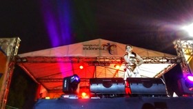 Lewat Konser, Rossa Bikin Nunukan Jadi Lautan Cahaya
