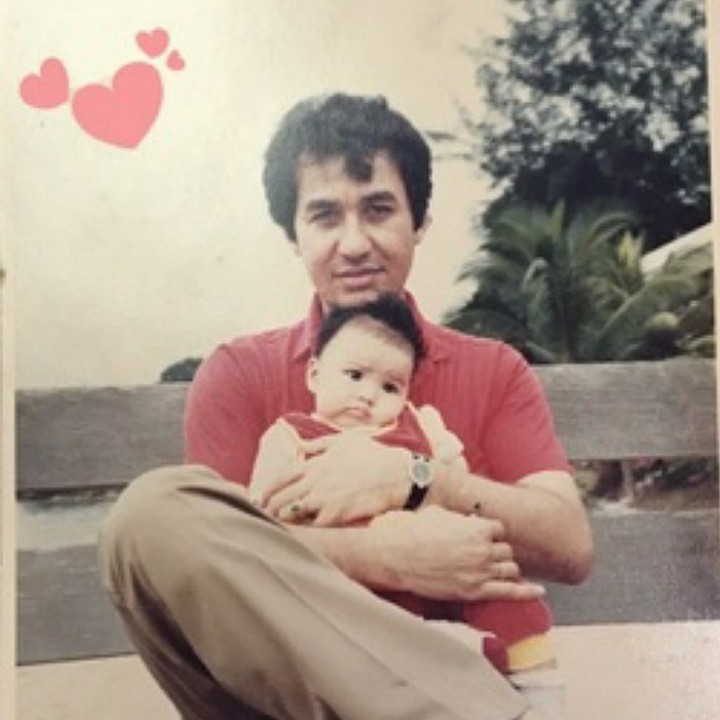 <p>Potret bersama sang Ayah. Menggemaskan banget ya Raline waktu bayi. (Foto: Instagram @ralineshah)</p>
