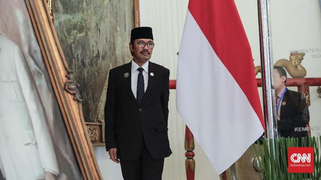 PKS menyebut Duta Besar RI untuk Arab Saudi Agus Maftuh Abegebriel tidak profesional dalam menangani kasus Imam Besar FPI Rizieq Shihab.