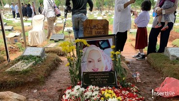 Kenangan 4 Selebriti terhadap Mendiang Titi Qadarsih