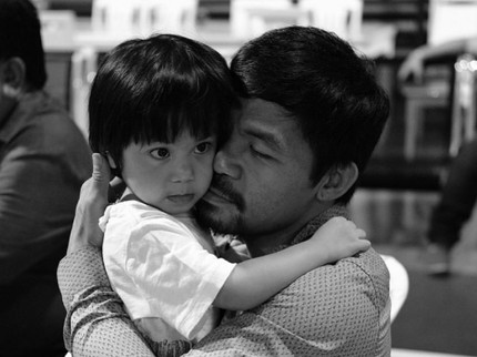 Sosok Ayah Lembut Petinju Manny Pacquaio Bareng Si Bontot Israel
