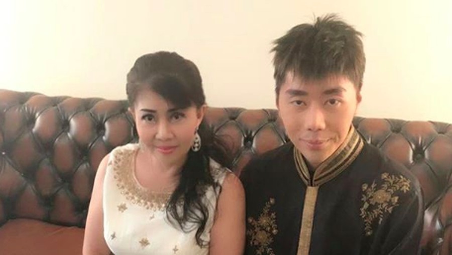 Roy Kiyoshi dan ibu