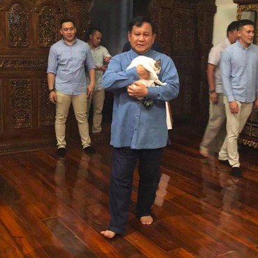 Temani Prabowo, Bobby Kertanegara Resmi Jadi Kucing Istana Negara