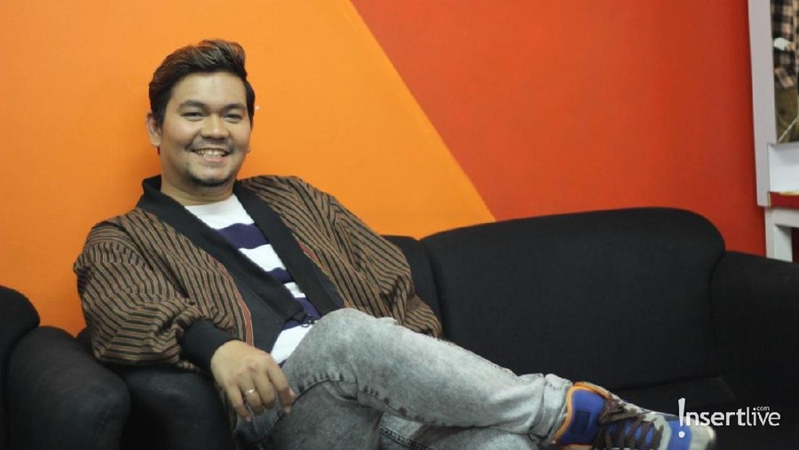 Otodidak, Anak-anak Indra Bekti Belajar Jadi Youtuber Masih berusia dini, Indra Bekti mengatakan kedua anaknya sudah bisa menyerap berbagai informasi. Bahkan mereka belajar secara otodidak menjadi youtuber.