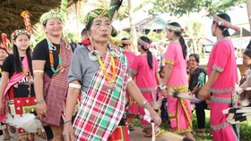 2.000 Penari Ramaikan Festival Hudoq 2018