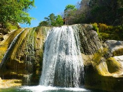Celebrity on Vacation: Keindahan Air Terjun Tanggedu Sumba