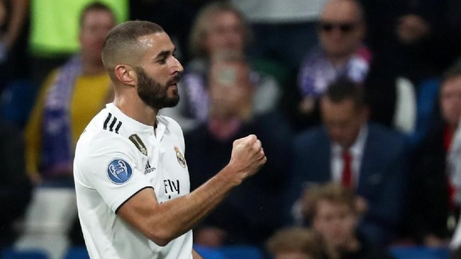 Pelatih Real Madrid, Santiago Solari ingin Real Madrid memiliki striker baru di bursa transfer Januari.