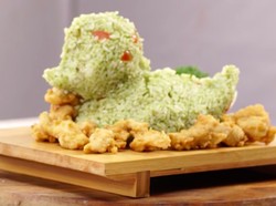Resep Nasi Goreng Hijau Ayam Krispi Alm Chef Lucky Andreono, Lazis!